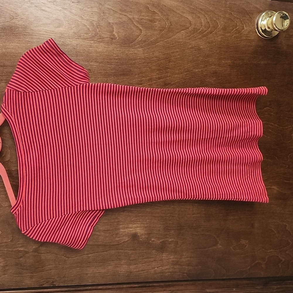 BCBGMAXAZRIA Fitted Striped Tee - Picture 4 of 5